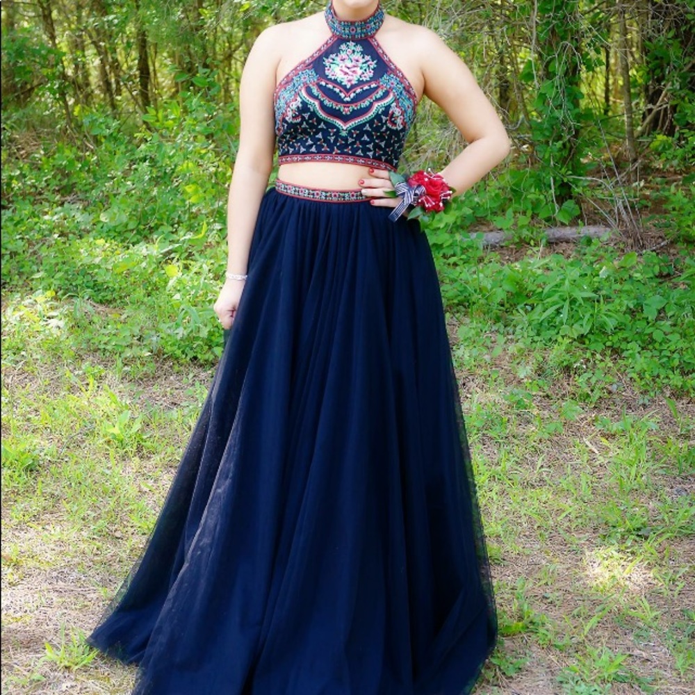 Sherri Hill prom dress